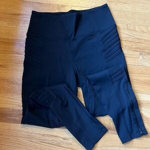 Athleta M Delancey Motto black leggings